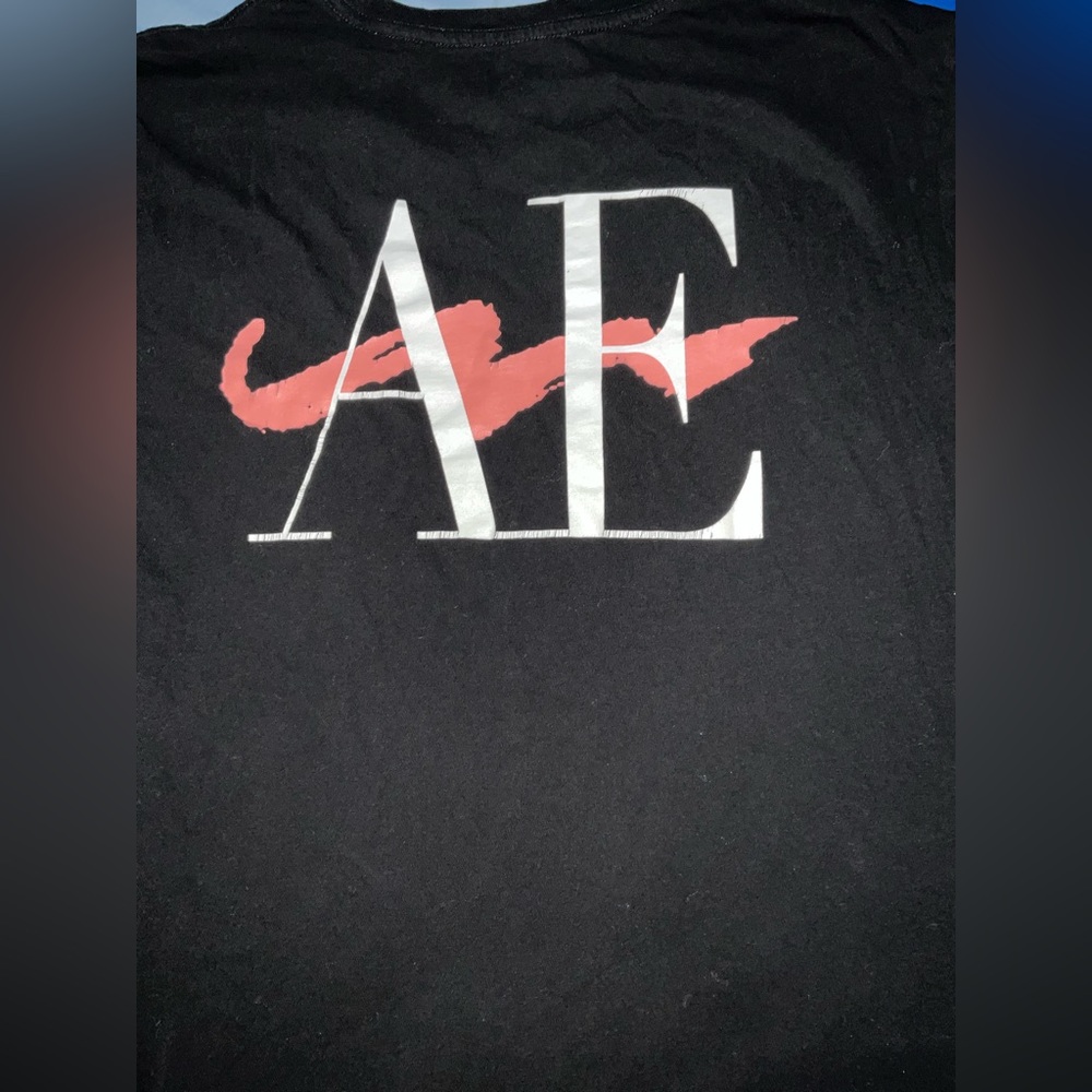 (SOLD) 7 LARGE SHIRTS BUNDLE FOR 25.00 AND TWO FOR FREE TOTAL OF 9 LARGE SHIRTS - Picture 3 of 8